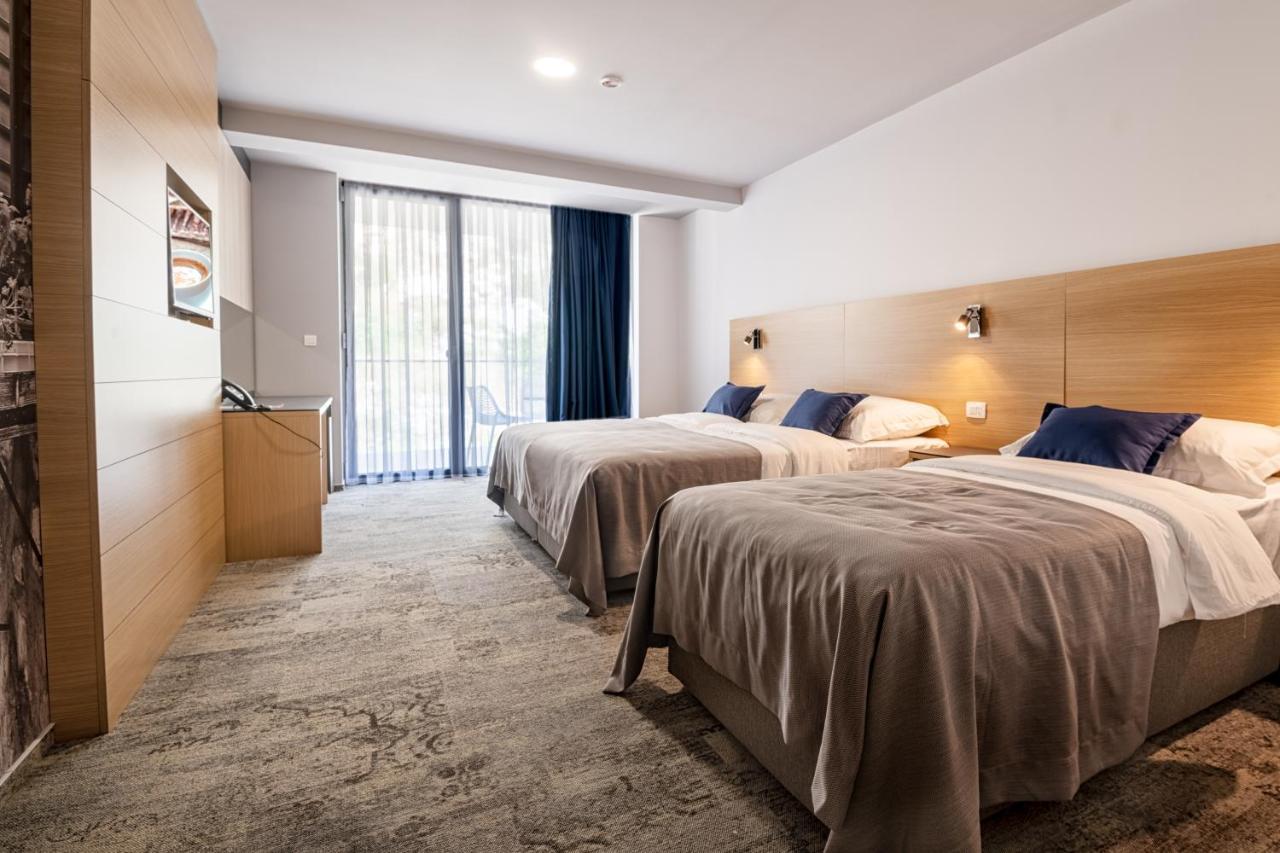 Triple Room Balcony