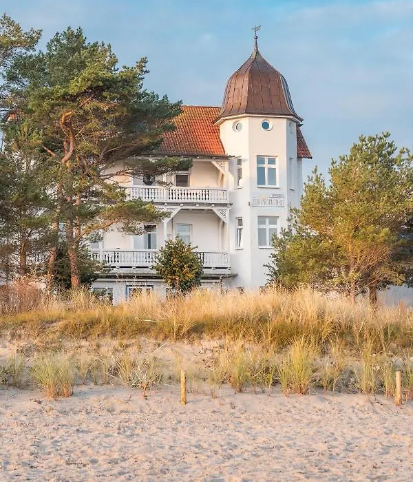 Strandhotel zur Promenade-1