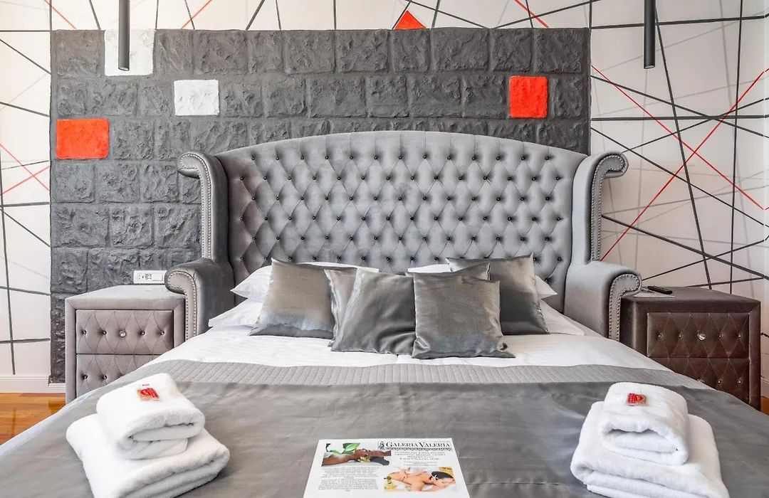 Galeria Valeria Seaside Downtown - Mag Quaint & Elegant Boutique Hotels-1