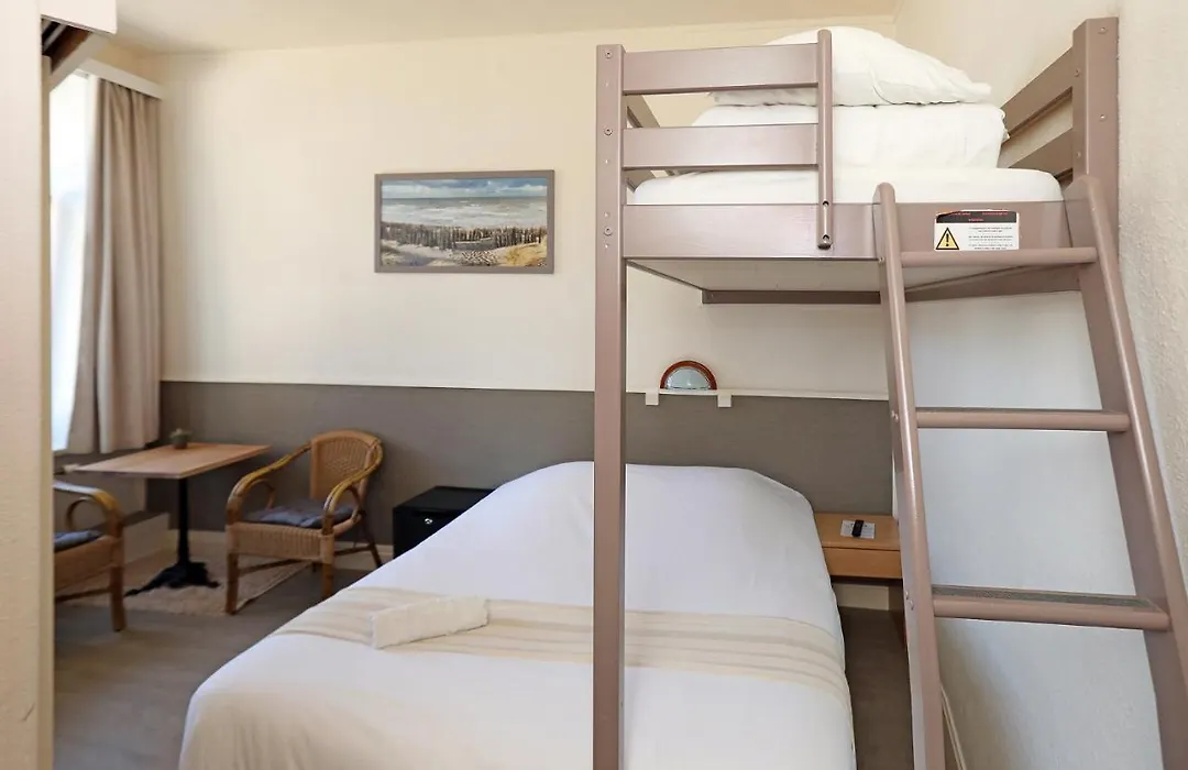 Hotel Cecil-1