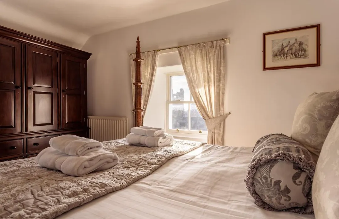Manor House Hotel Holy Island-1