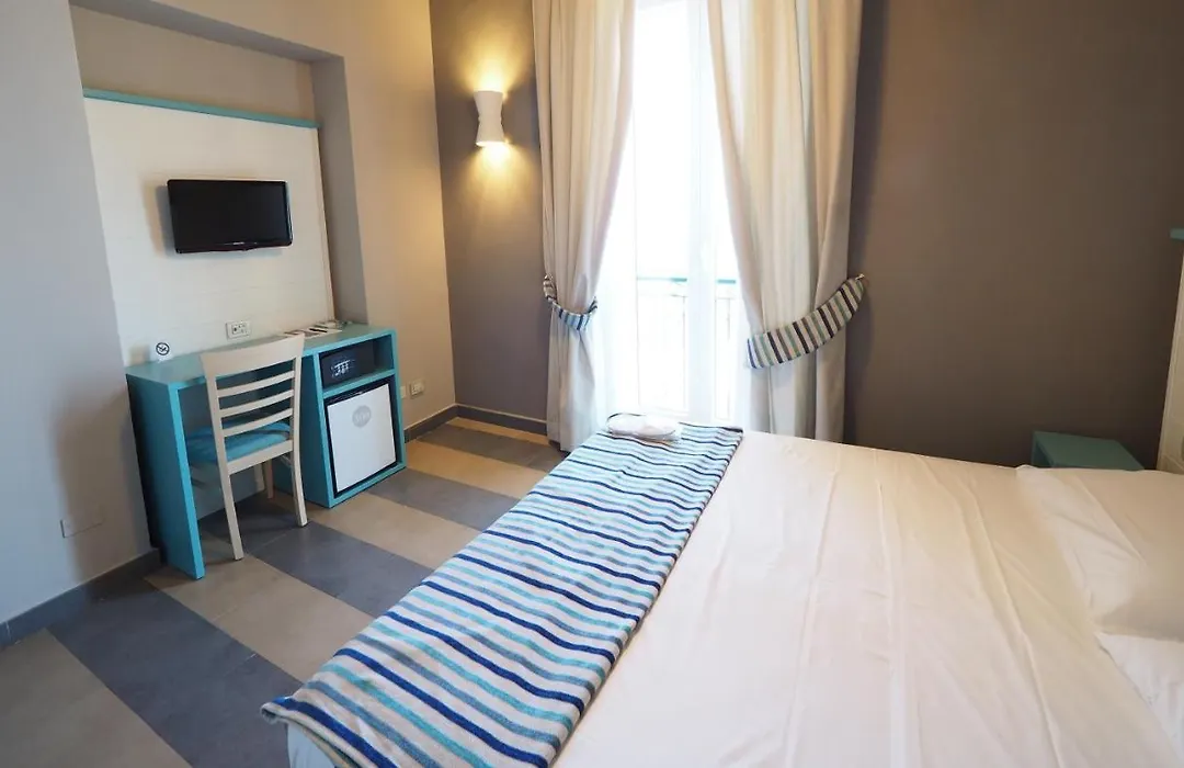 Hotel La Spiaggia-1