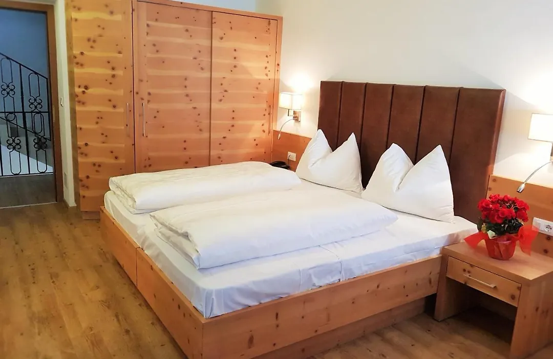 Zur Bruecke Apartments Und Zimmer Suedtirol Guest Pass Inklusive-1