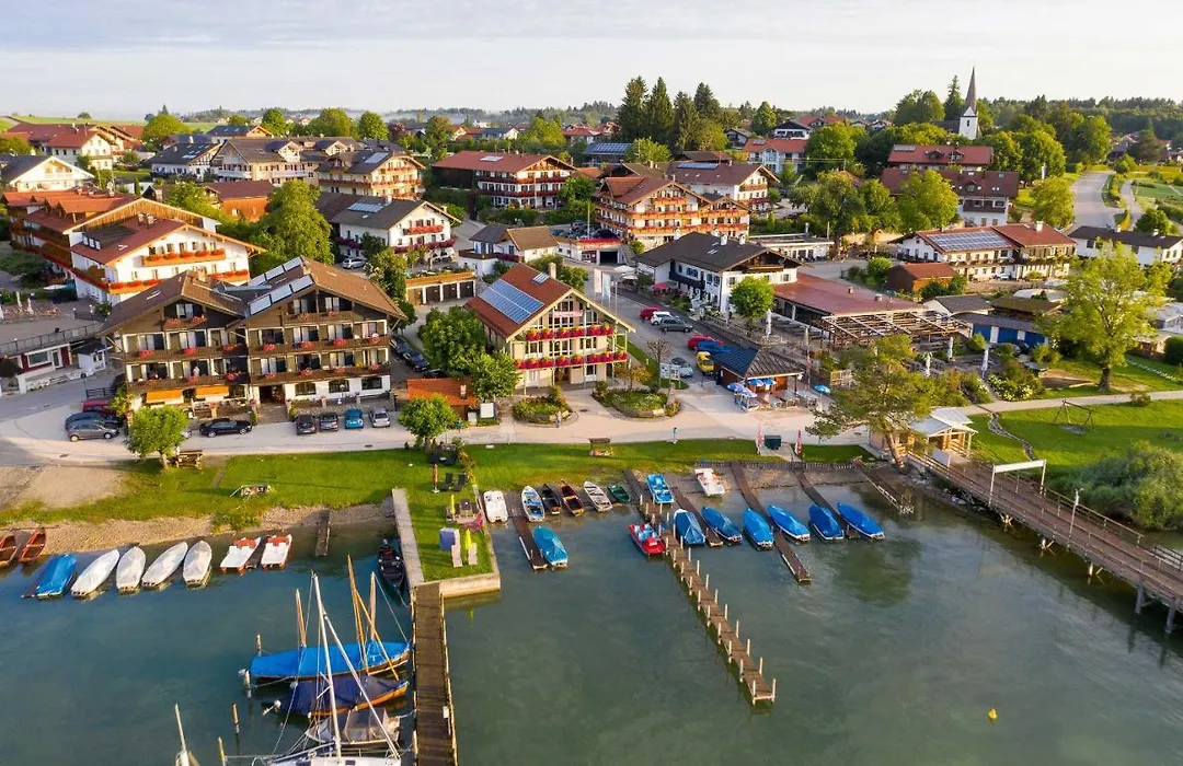 Gästehaus Grünäugl am See-1