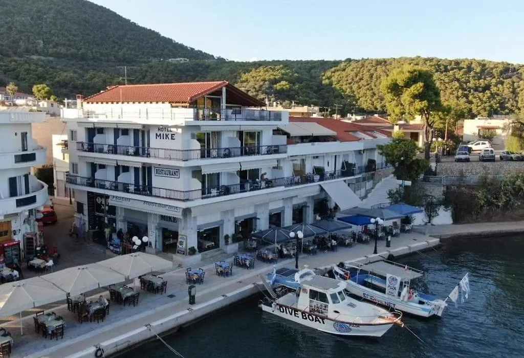 Hotel Mike-1