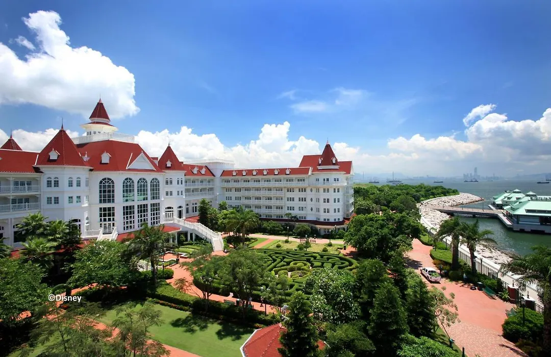 Hong Kong Disneyland Hotel-1