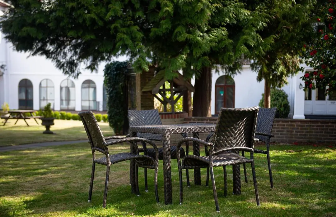 Copthorne Effingham Gatwick Hotel-1