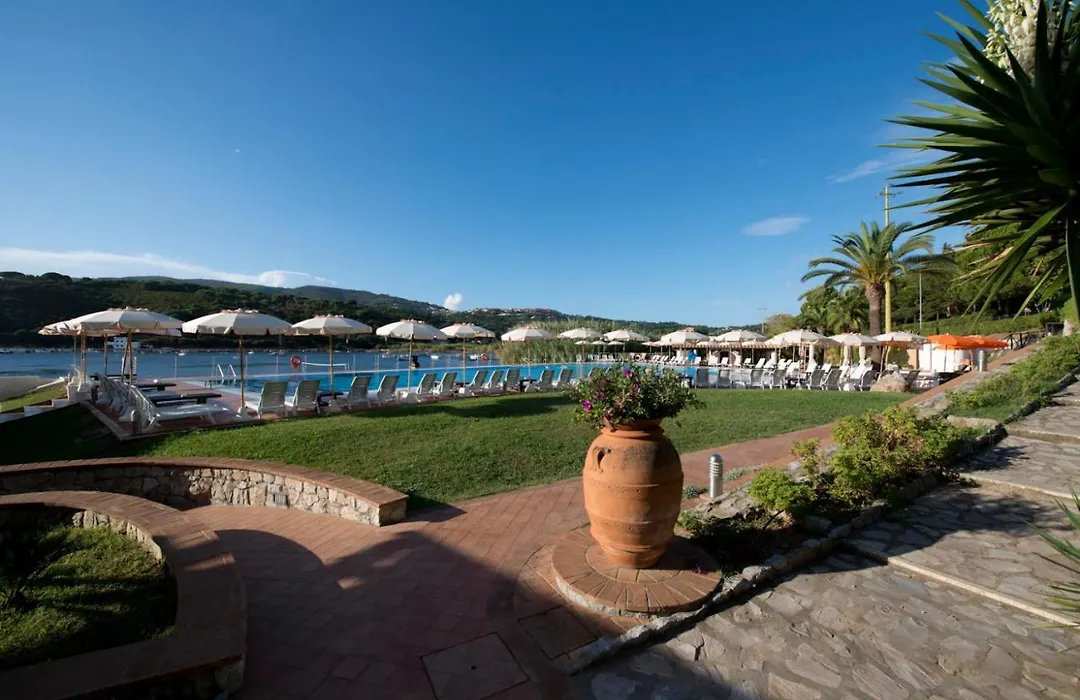Hotel Cala Di Mola-1