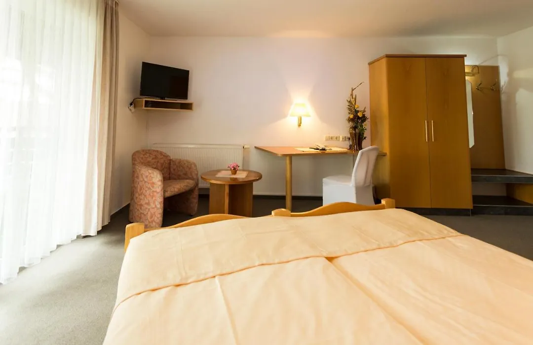 Hotel und Restaurant Karpfenschänke-1