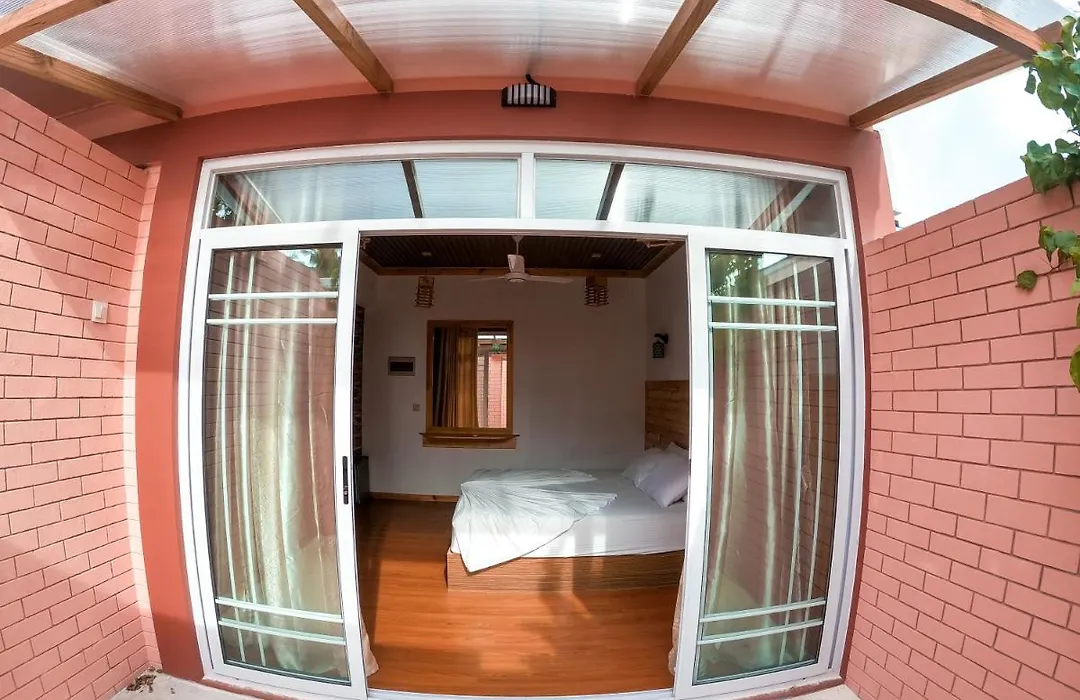 New Breeze Thoddoo Inn-1