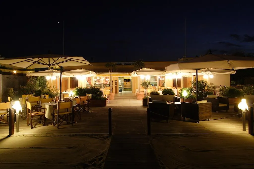 Hotel Globus-1