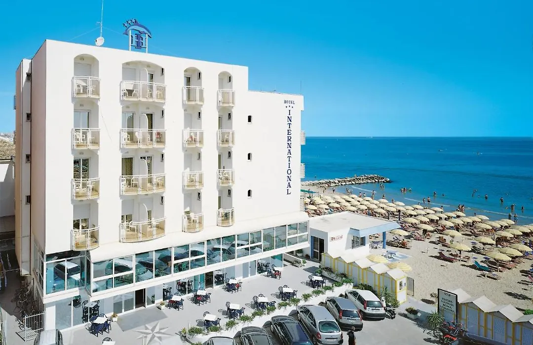 Hotel International Direttamente Sulla Sabbia-1