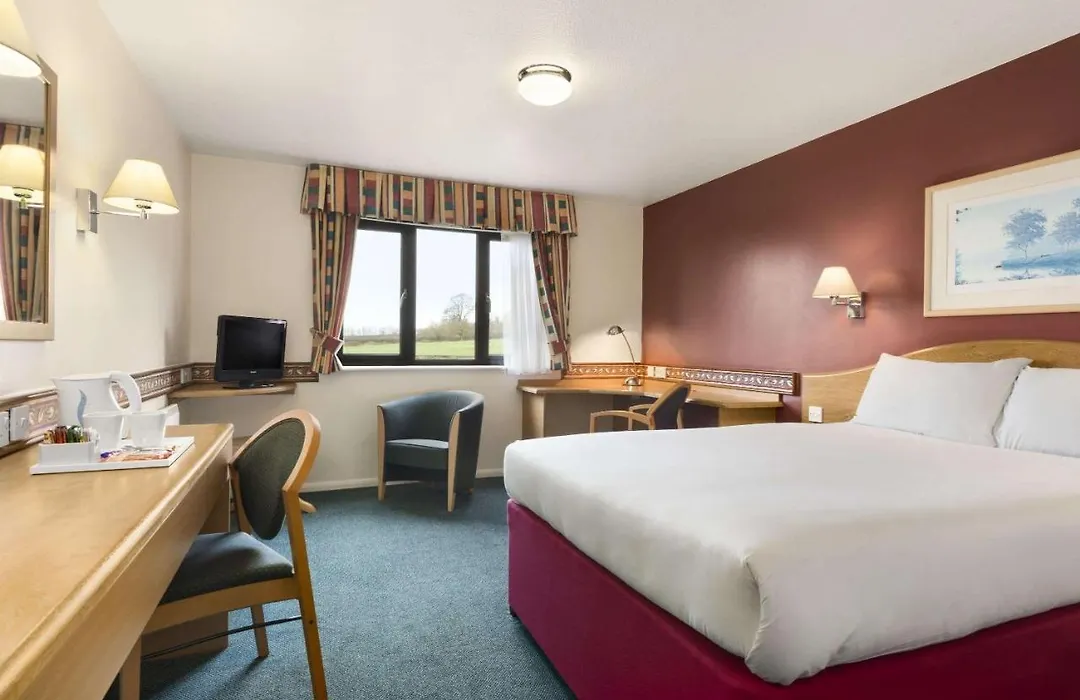 Days Inn Michaelwood M5-1