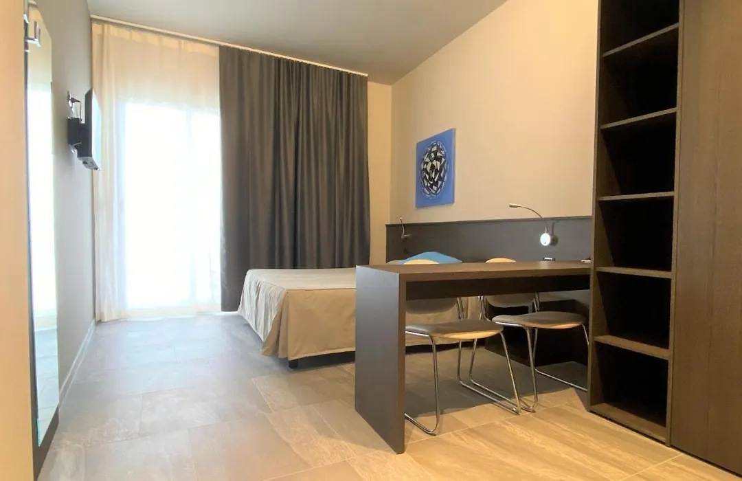 Hotel Tirreno-1