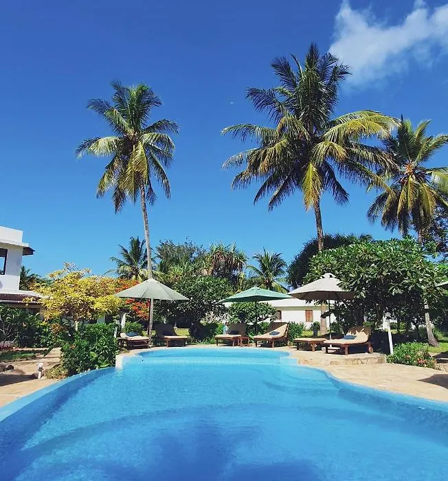 Flame Tree Cottages-1
