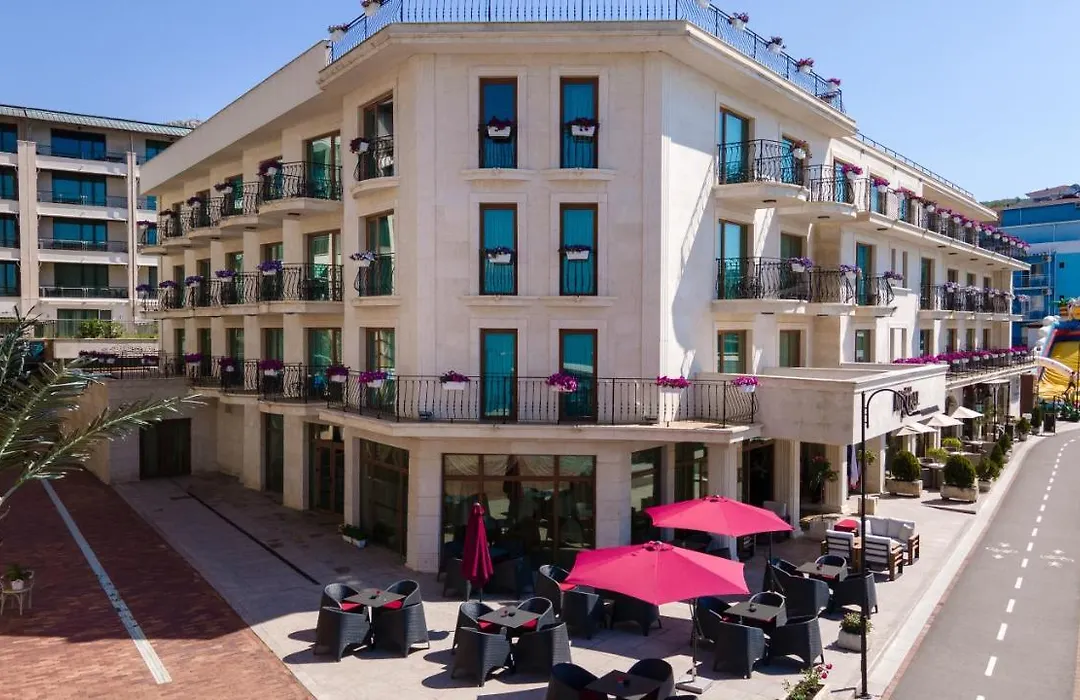 Hotel Mistral-1