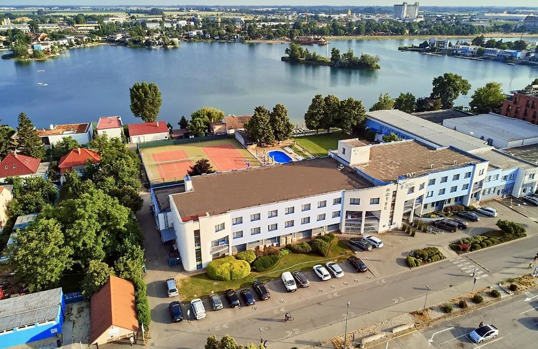 Hotel Senec Aqua Resort - Family Friendly-1