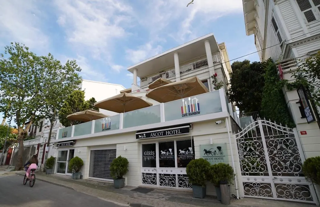 Ascot Hotel Bueyuekada-1