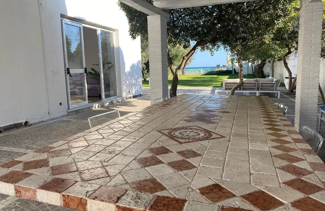 Villa degli Squali Suite Home-1