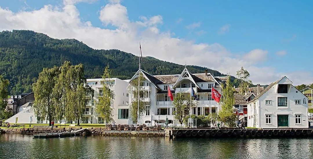 Thon Hotel Sandven-1