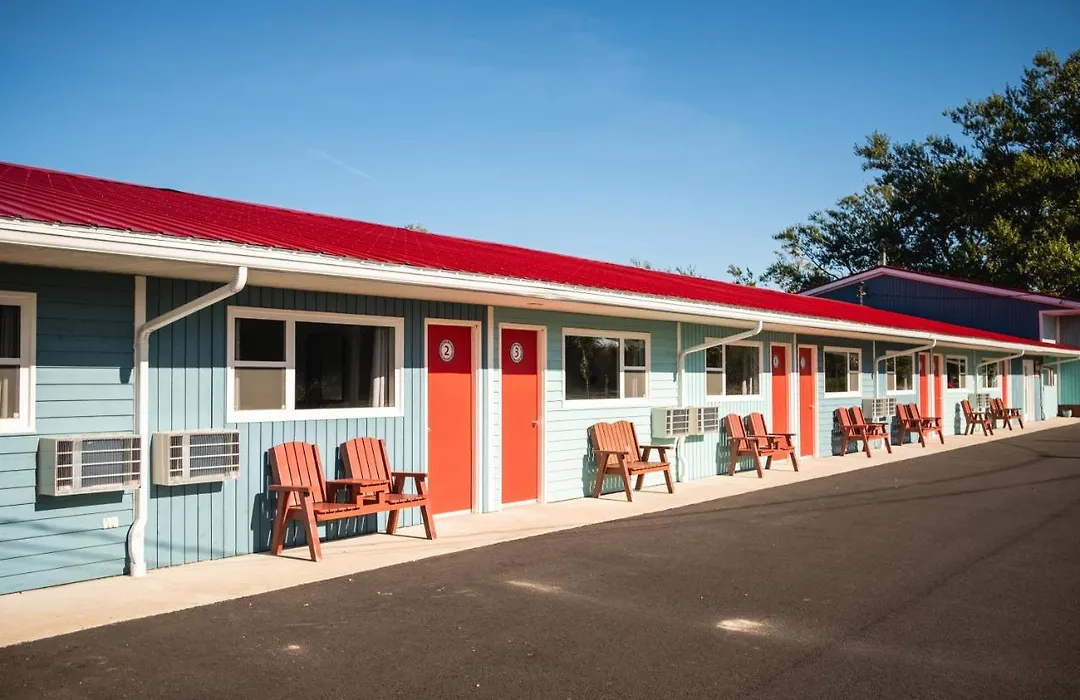 Hebridean Motel-1