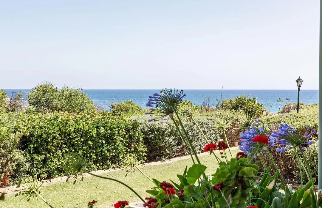 Canal Rocks Beachfront Apartments-1
