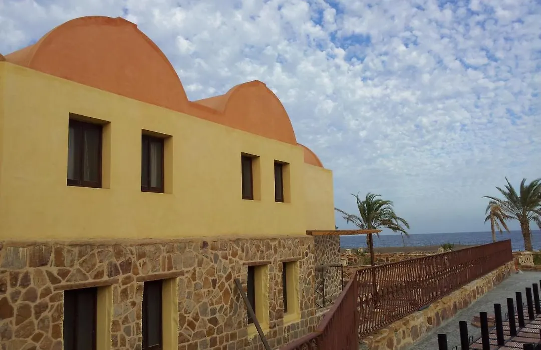 Rohanou Beach Resort-1