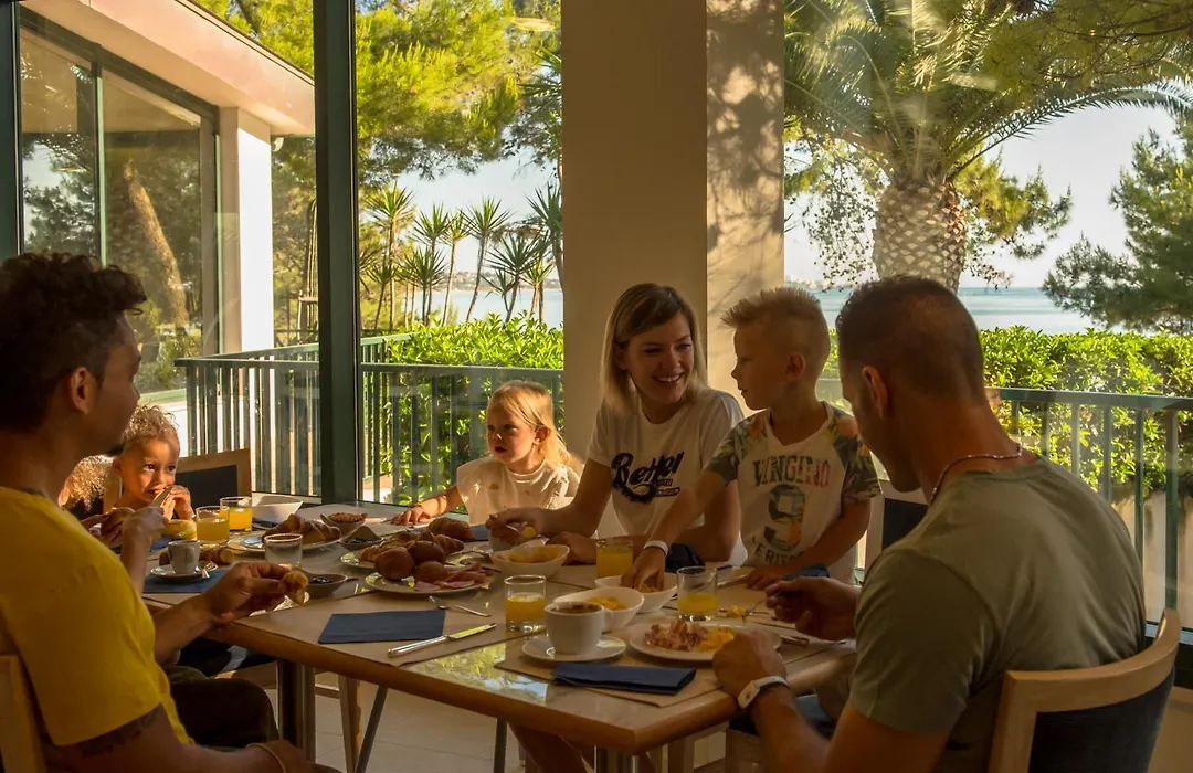 Gattarella Family Resort - Seaside Rooms&Suites-1