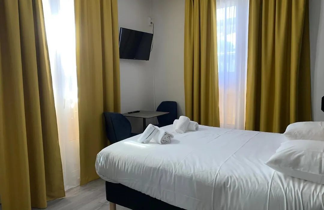 Hotel Le Cosy Riva Bella-1