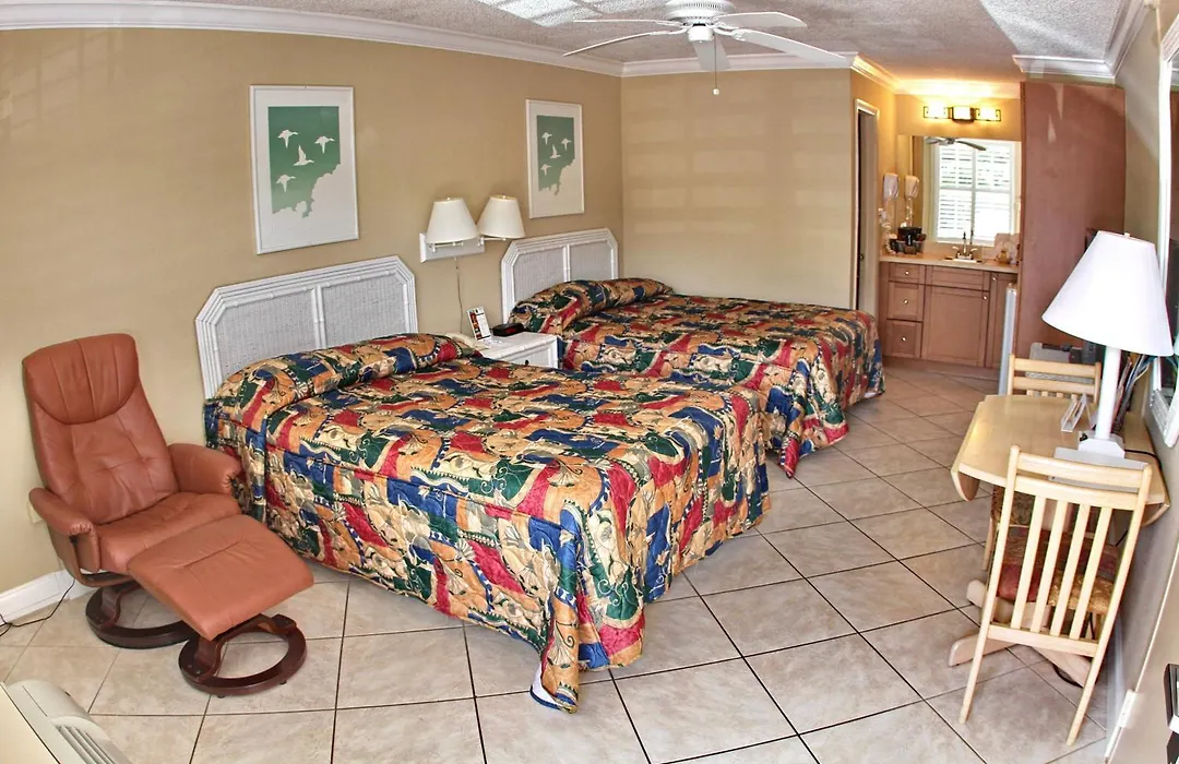 Gulfcoast Inn Naples-1