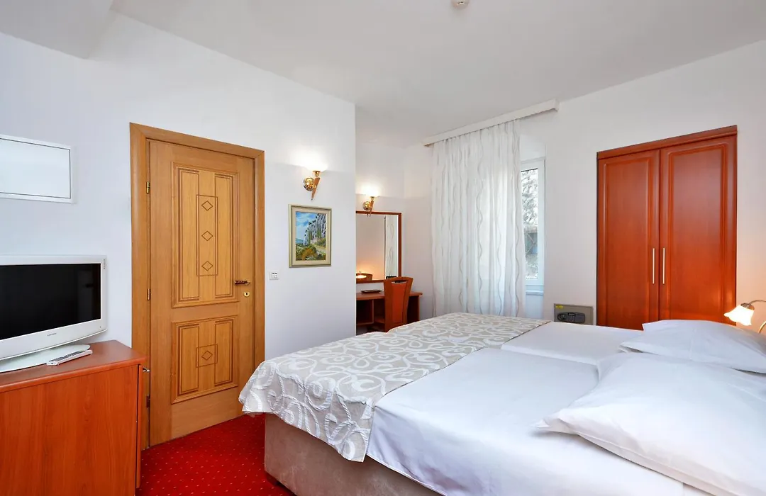 Hotel Adriana-1