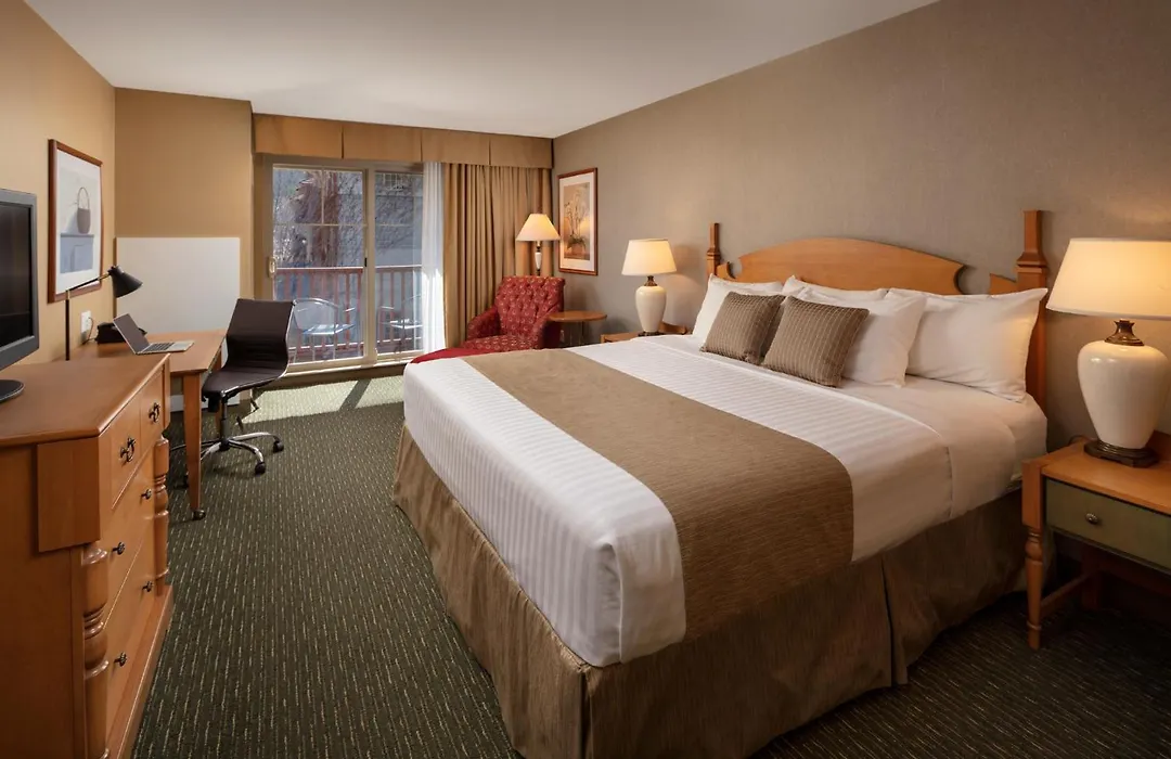 St. Eugene Golf Resort & Casino-1