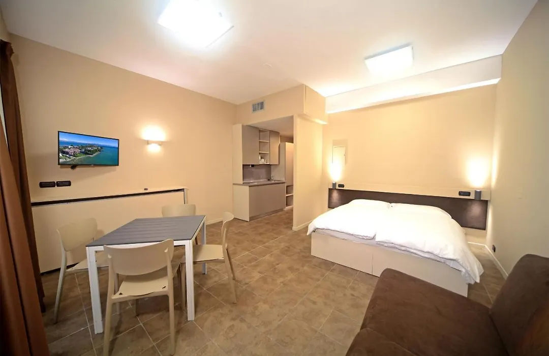 Hotel Smeraldo-1