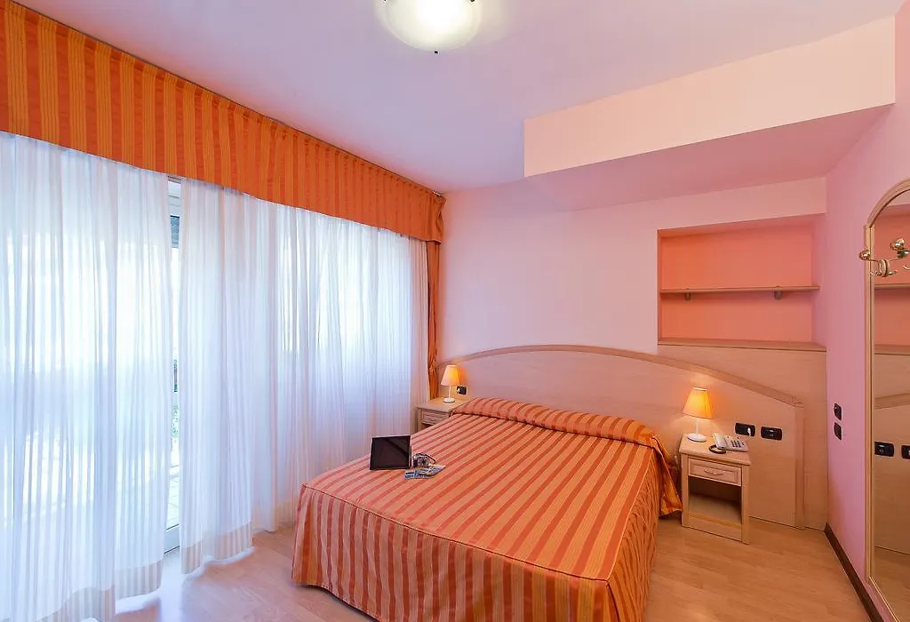 Hotel Residence Dei Fiori-1