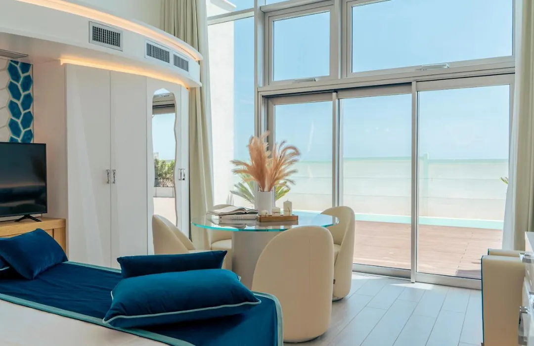New Bussola - Suites&Beach Club Cagliari Poetto-1