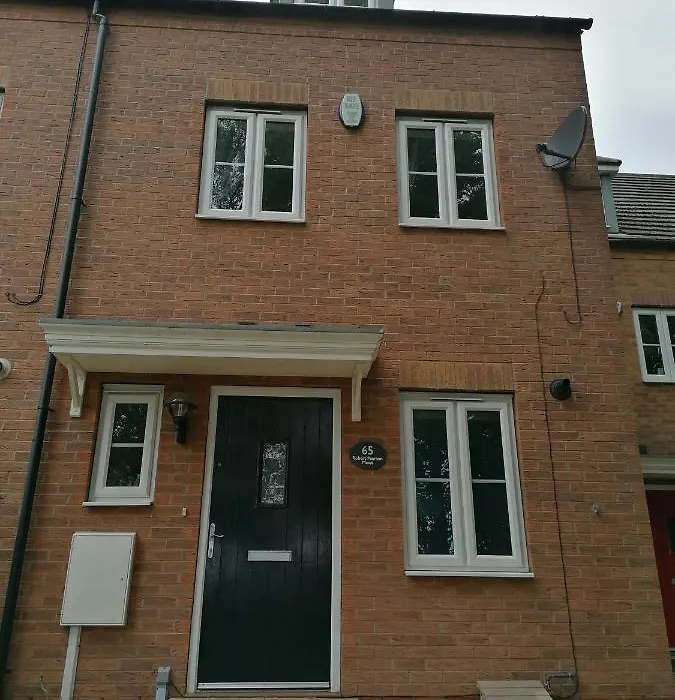 Agnes House-1