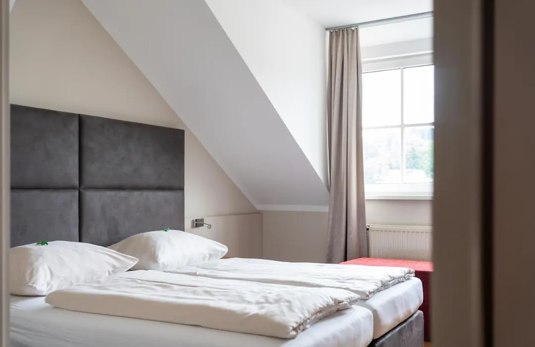 Eee Hotel Perg-1