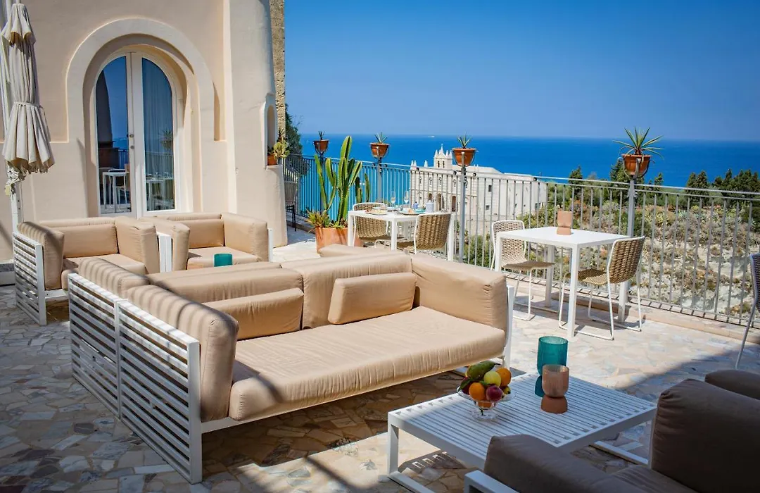 La Dolce Vita A Tropea-1