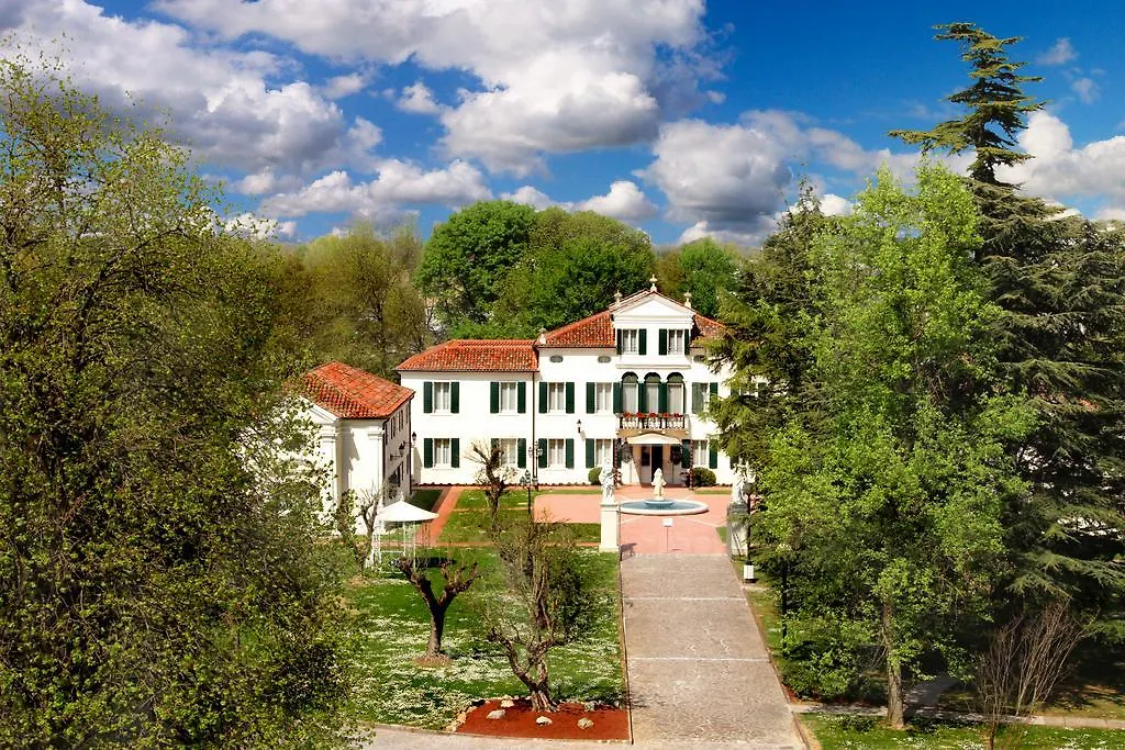 Villa Fiorita-1