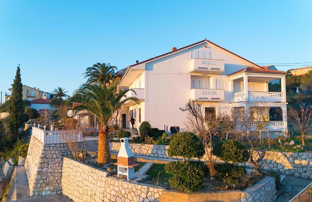 Apartments And Rooms By The Sea Supetarska Draga - Gonar, Rab - 16761-1