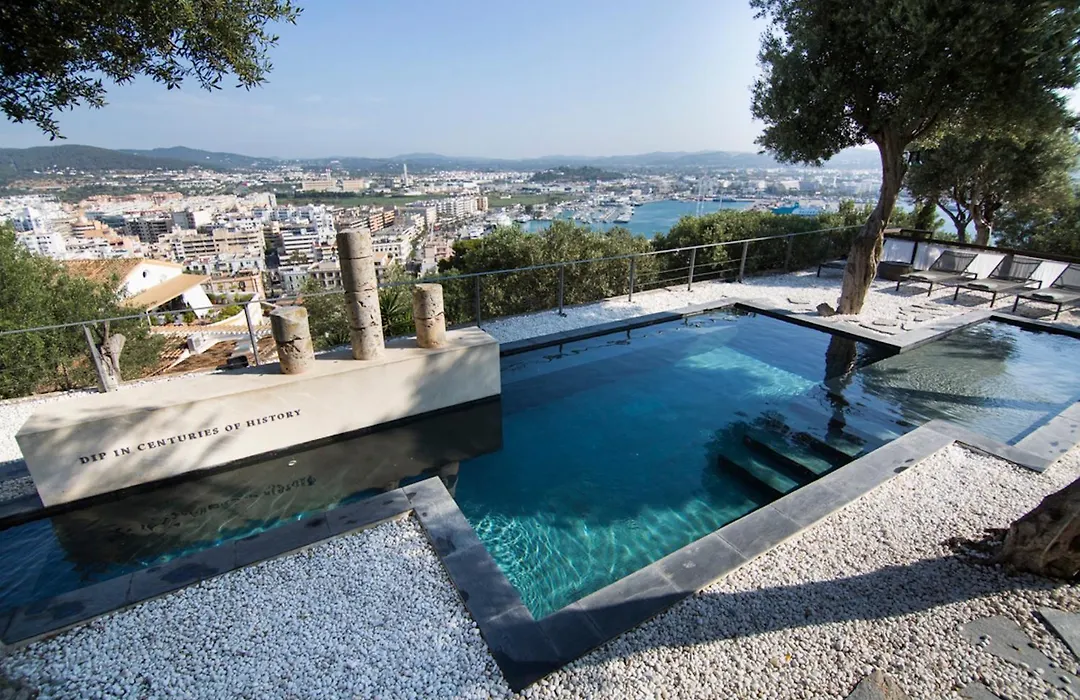 Hotel La Torre Del Canonigo - Small Luxury Hotels-1
