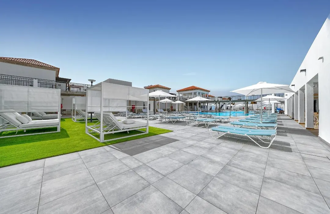 Broncemar Beach Suites-1