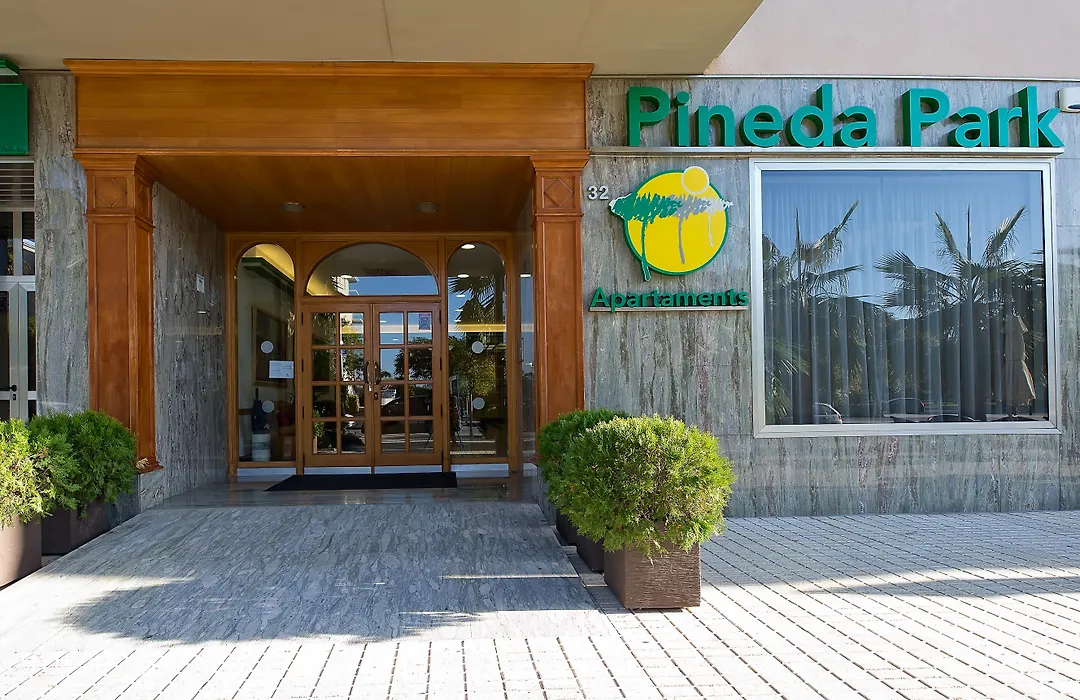 Rentalmar Pineda Suites-1