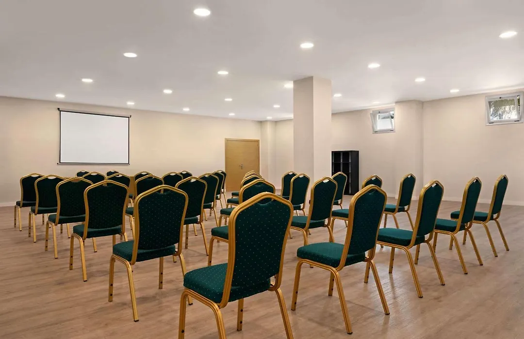 Ramada By Wyndham Valencia Almussafes-1