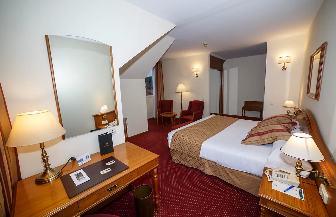 Hotel Hoyuela-1