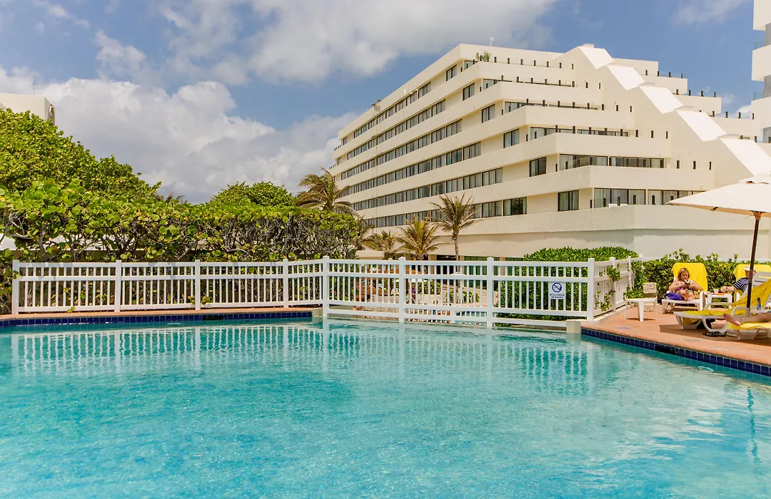 Park Royal Beach Cancun-1