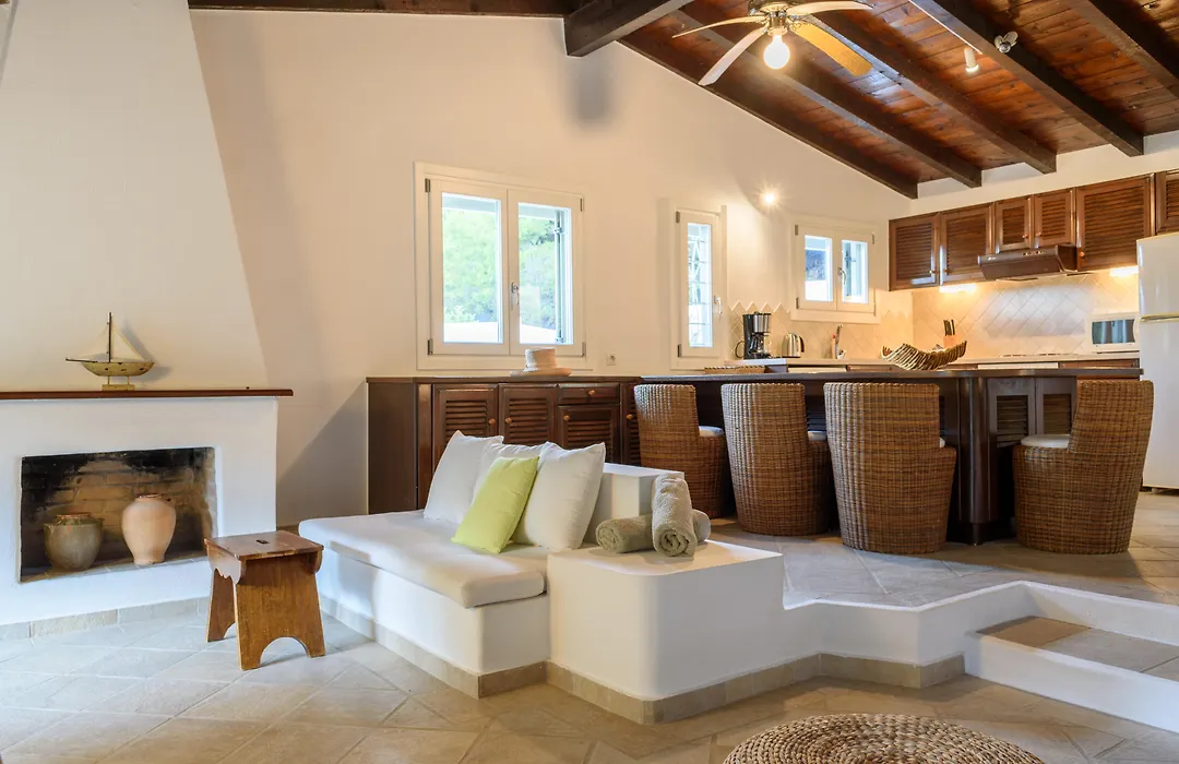 Skiathos Holidays Suites & Villas-1