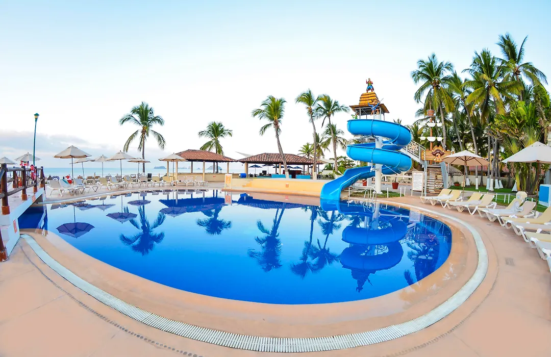 Krystal Ixtapa All Inclusive-1