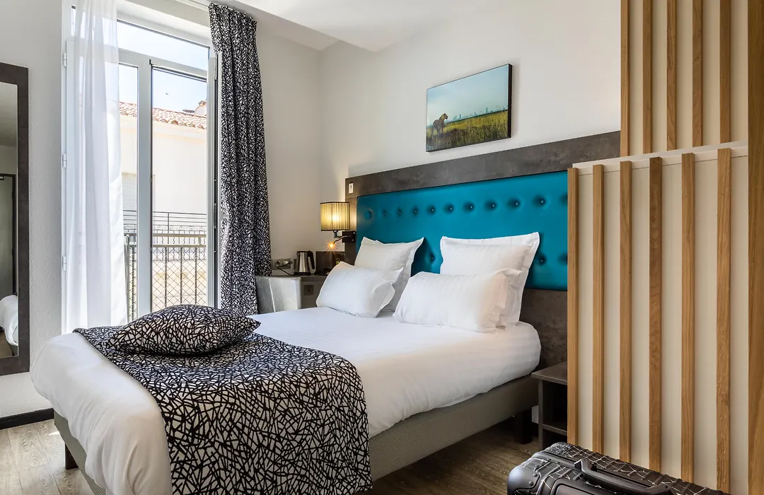 Hôtel Carré Vieux Port-1