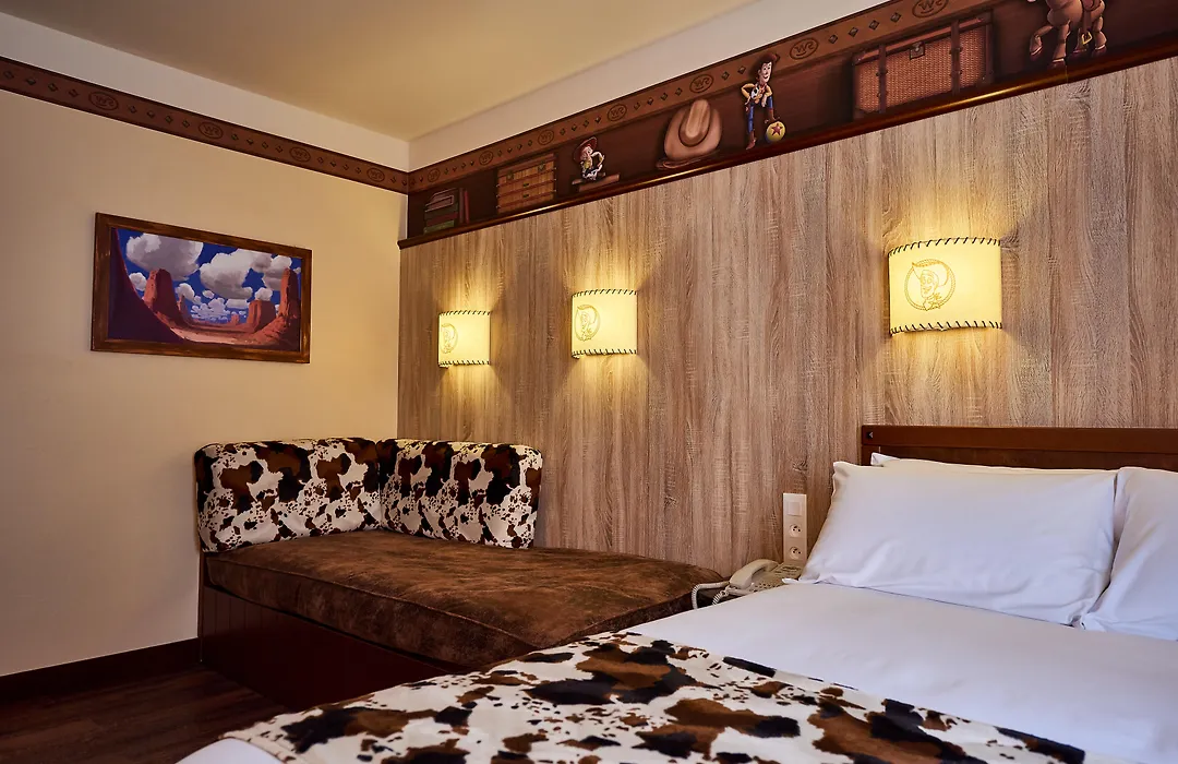 Disney Hotel Cheyenne-1